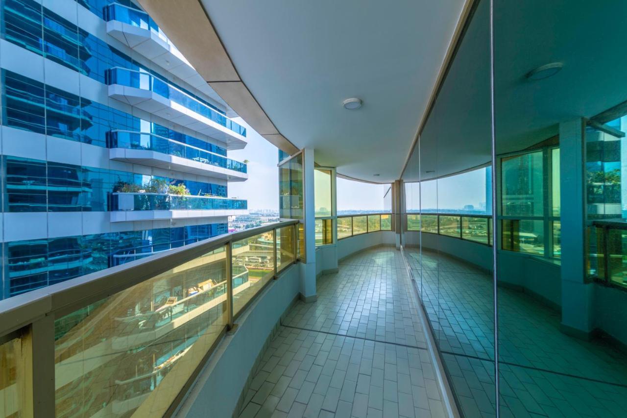 Maison Privee - Millennium Executive Tower Apartamento Dubai Exterior foto
